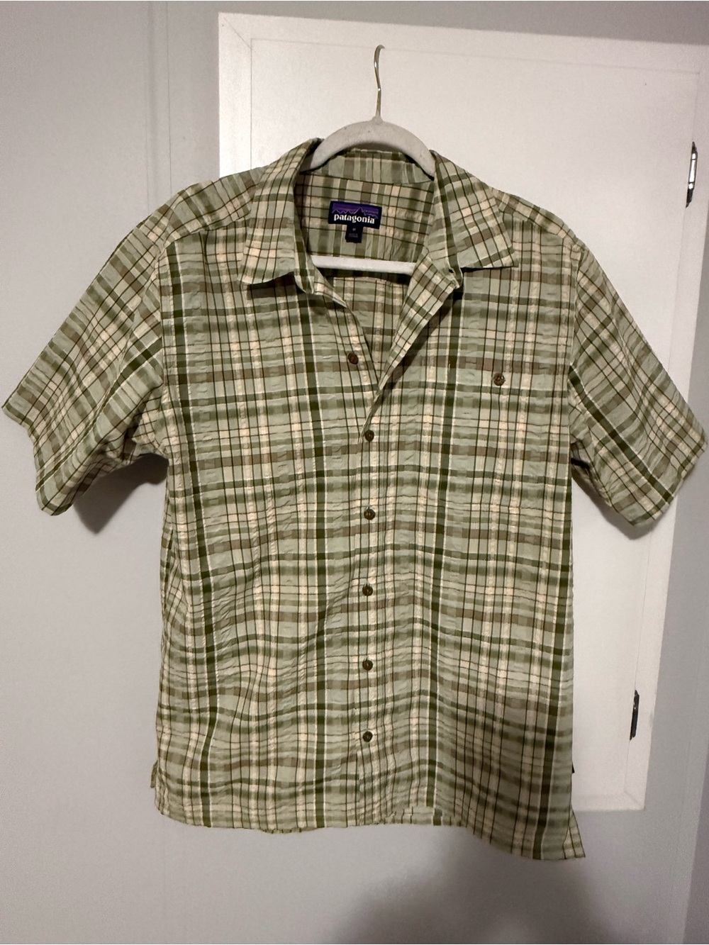 215. Patagonia Short Sleeve Plaid Button-Down Shirt - Green & Cream Cabincore